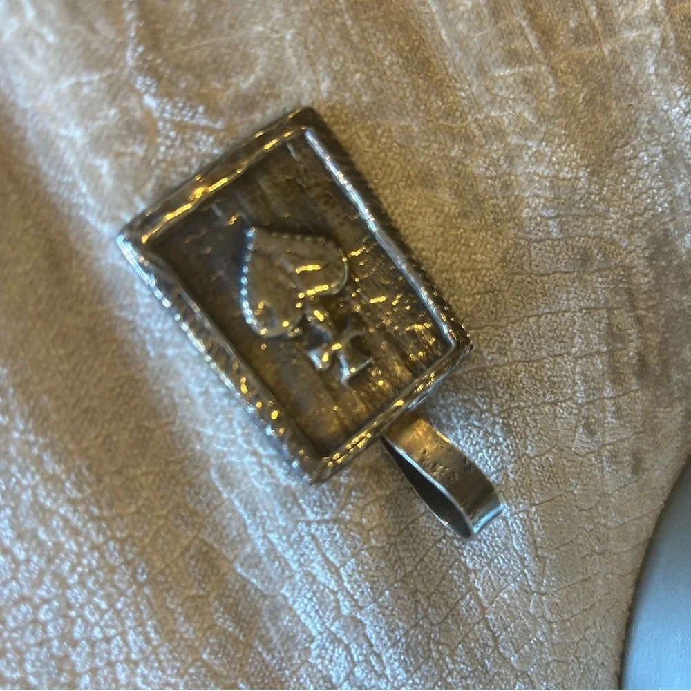 Stunning 925 Stamped Sterling Silver Sacred Heart Pendant - Picture 7 of 14